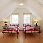 Cozy Holiday Home in Noordwijk aan Zee near Sea